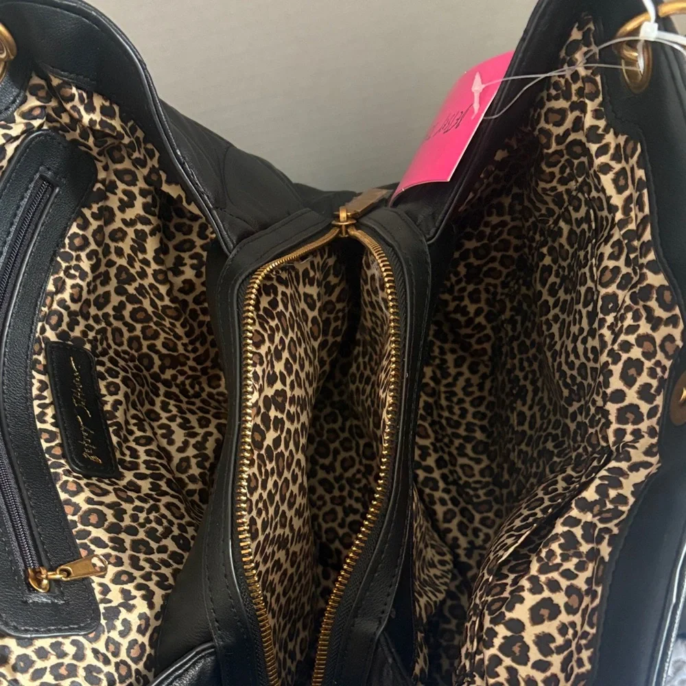Betsey Johnson Rare Leopard XOMia 💎 Black Heart Quilted Bag w/Leopard Interior - Picture 10 of 10